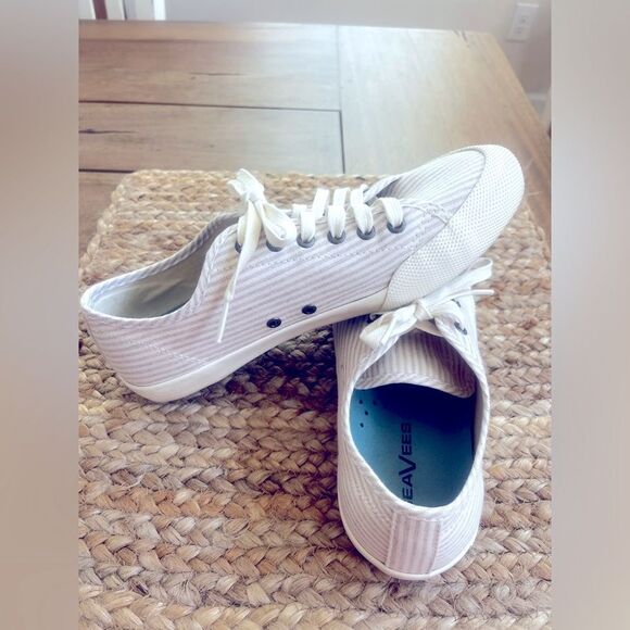 SeaVees Striped Monterrey White Canvas Sneakers; Size 7.5; JUST LIKE NEW! NWOT! - Picture 2 of 9